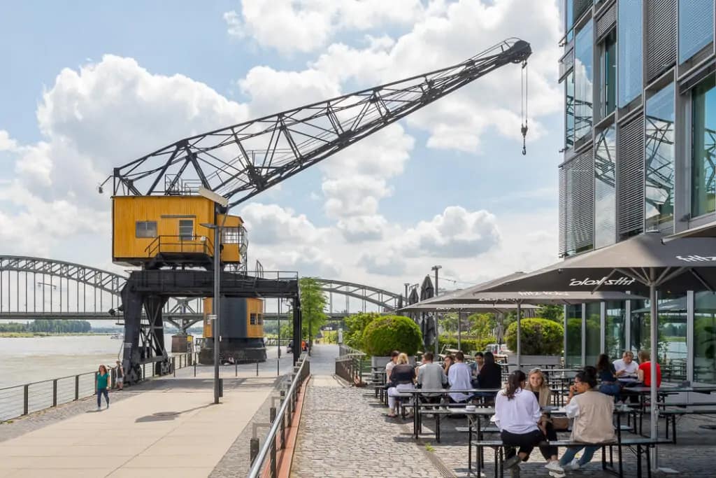 Rheinauhafen - Top Fotolocation in Köln für Business und Porträt 