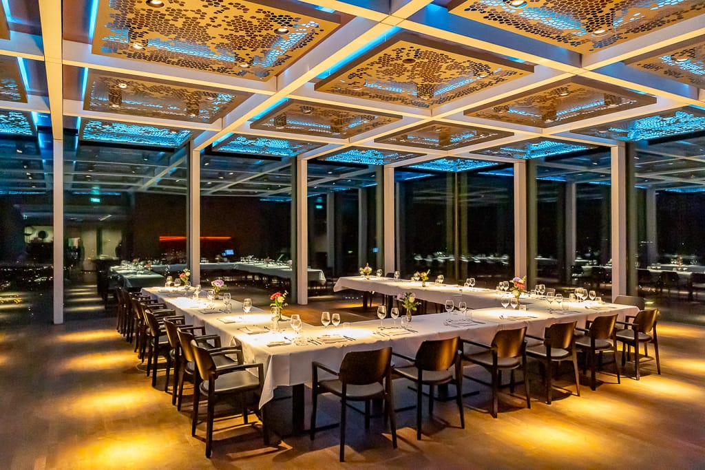 leeres Restaurant auf dem Drachenfels