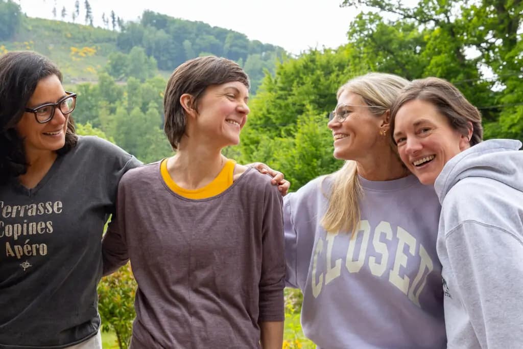 Coaching Situation - Female Empowerment - Porträtfotos von jungen Frauen