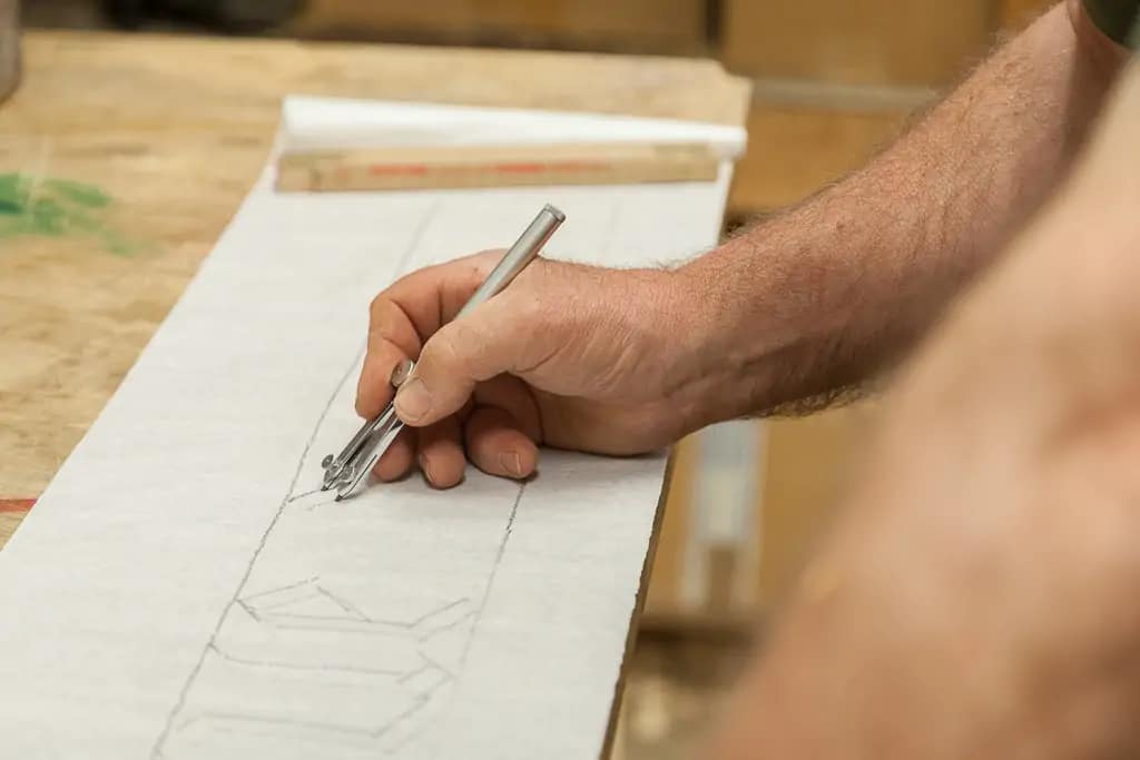 Eine Hand zeichnet - Nahaufnahme