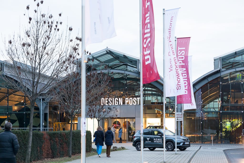 Design Post Gebäude von aussen